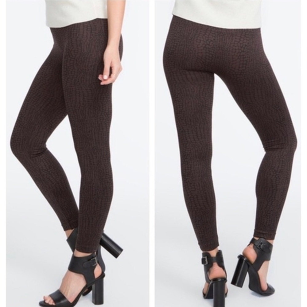 SPANX Croc Print Leggings Slim Fit. Size Small